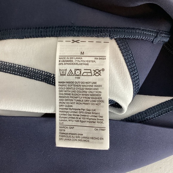 GapFit Sculpt Compression Palm Print Capri Leggings Size M - Picture 7 of 7